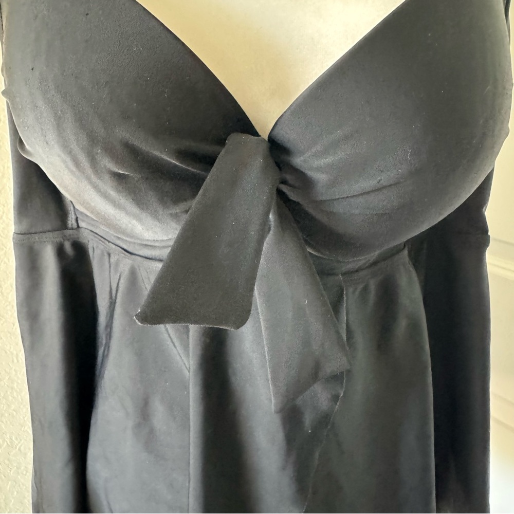 Torrid Wireless Babydoll Tie Front Tankini Top - Picture 6 of 11